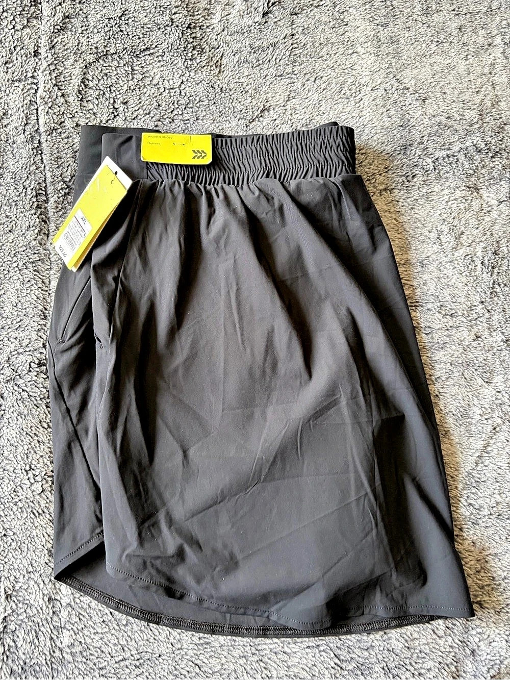 Middle Short Athletic Running Skirt in Black